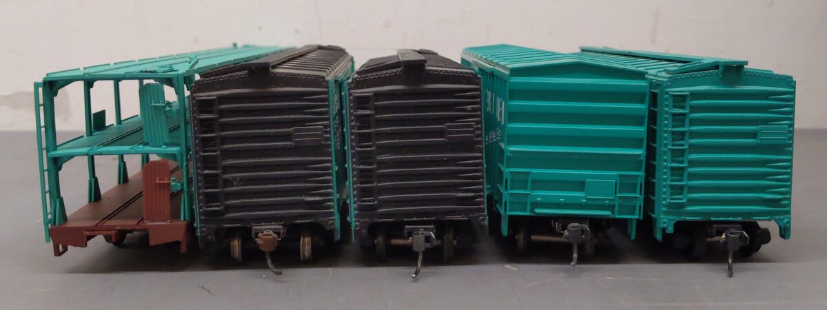 Accurail & Other HO Scale Assorted NYC and P&LE Freight Cars [5] VG