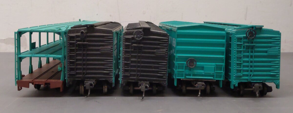 Accurail & Other HO Scale Assorted NYC and P&LE Freight Cars [5] VG