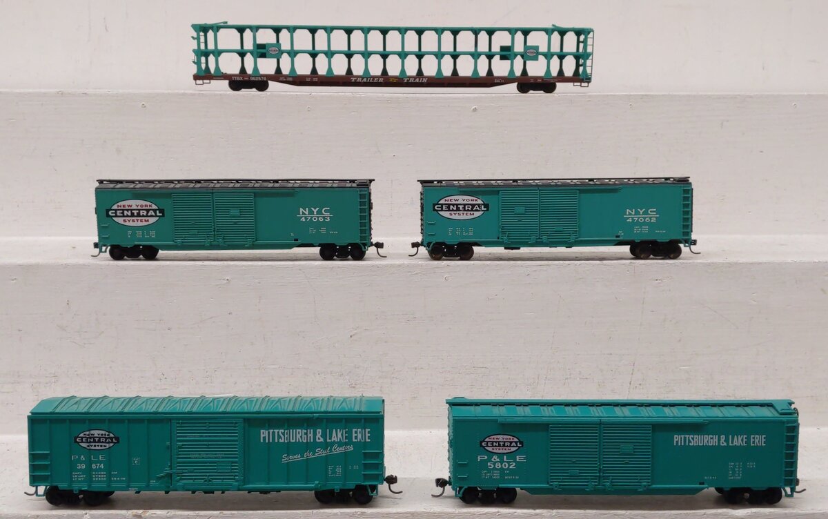 Accurail & Other HO Scale Assorted NYC and P&LE Freight Cars [5] VG
