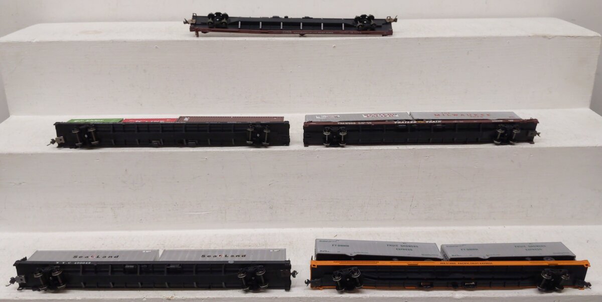 HO Scale Trailer Flatcars with Trailers & Containers [5] VG