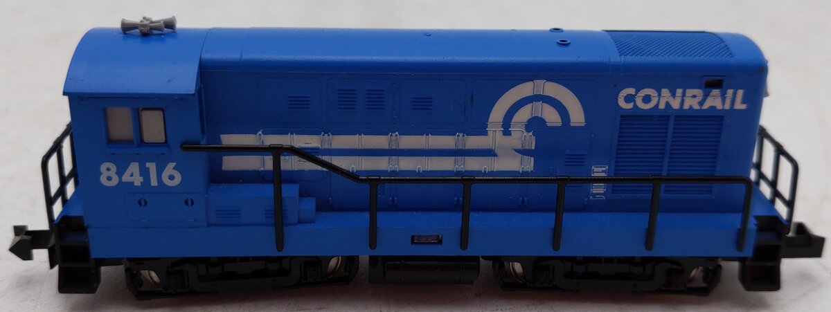 Minitrix 2001 Conrail N Scale Diesel Locomotive VG