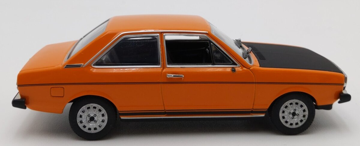 Minichamps 1:43 Scale Die-Cast 1975 Audi 80 GTE Orange w/ Black Hood EX