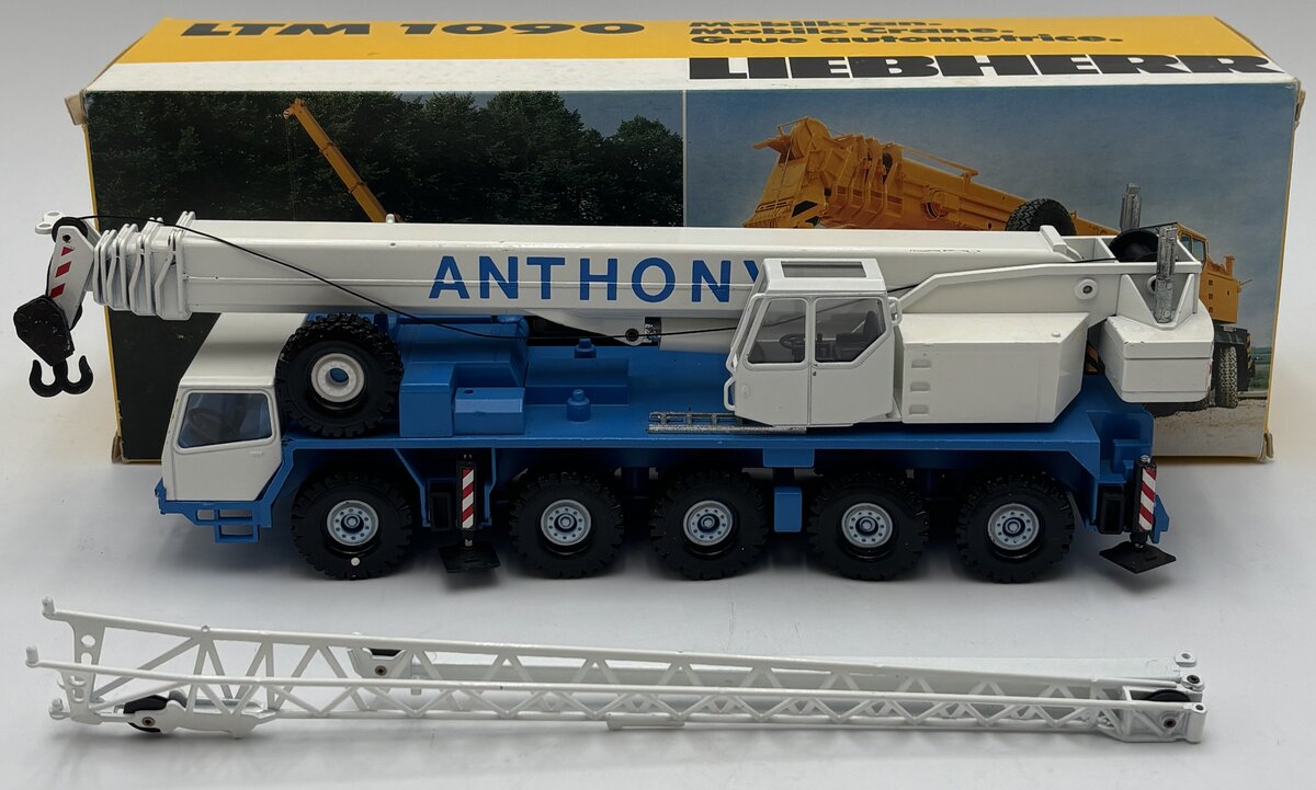 Conrad 2085 1:50 Scale Die-Cast Liebherr Anthony LTM 1090 Mobile Crane EX/Box