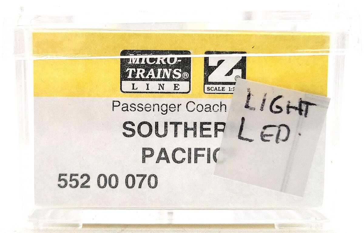 Micro-Trains 55200070 Z Southern Pacific 83' Smoothside Coach Car #2212 LN/Box