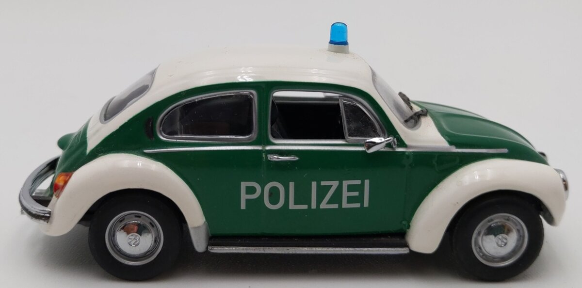 Minichamps 430055190 1:43 Scale Die-Cast 1972 Volkswagen 1303 