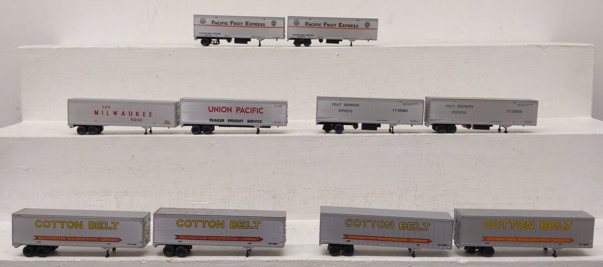 Athearn HO Scale Assorted Trailer Flatcars with Trailers [5] VG