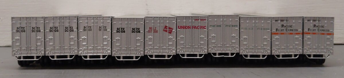 Athearn HO Scale Assorted Trailer Flatcars with Trailers [5] VG