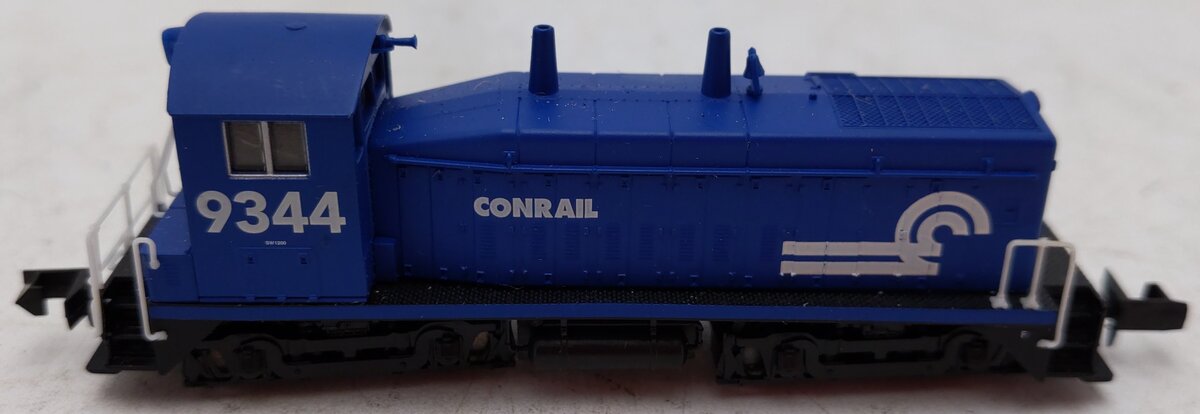 Life Like 7862 N Conrail SW9/1200 Diesel Locomotive #9344 EX