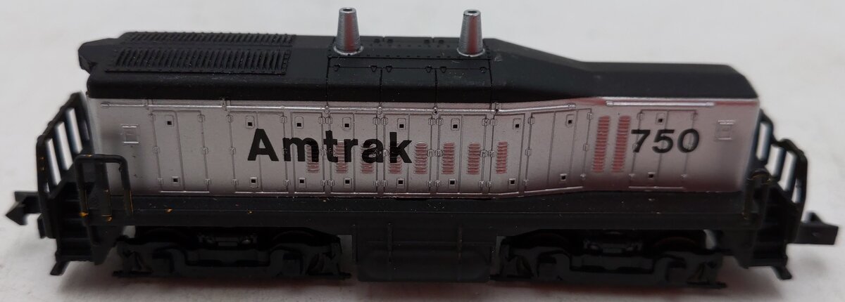 Con-Cor 0001-005120 N Scale Amtrak Dummy Diesel Locomotive #750 EX