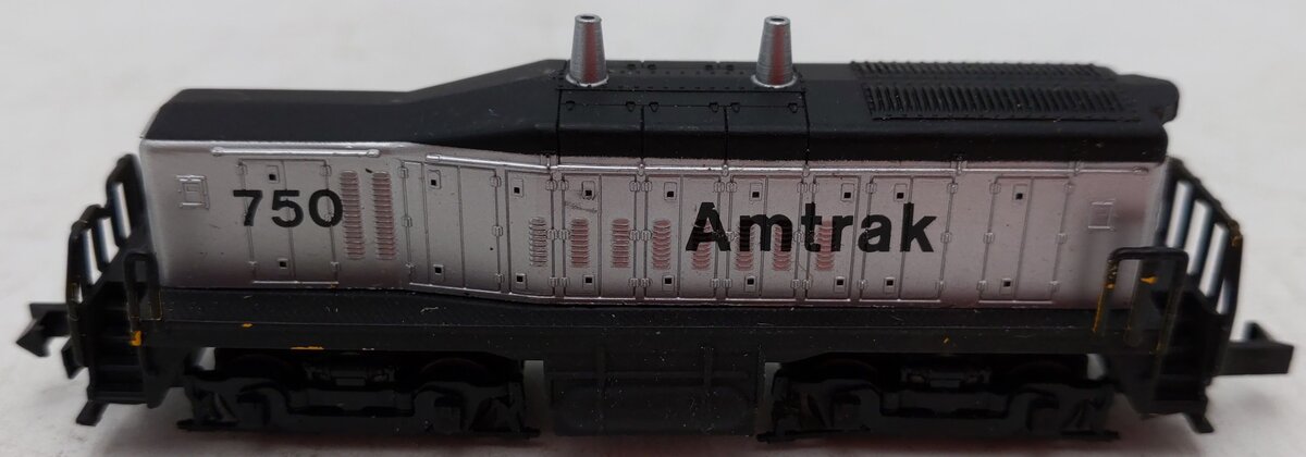 Con-Cor 0001-005120 N Scale Amtrak Dummy Diesel Locomotive #750 EX