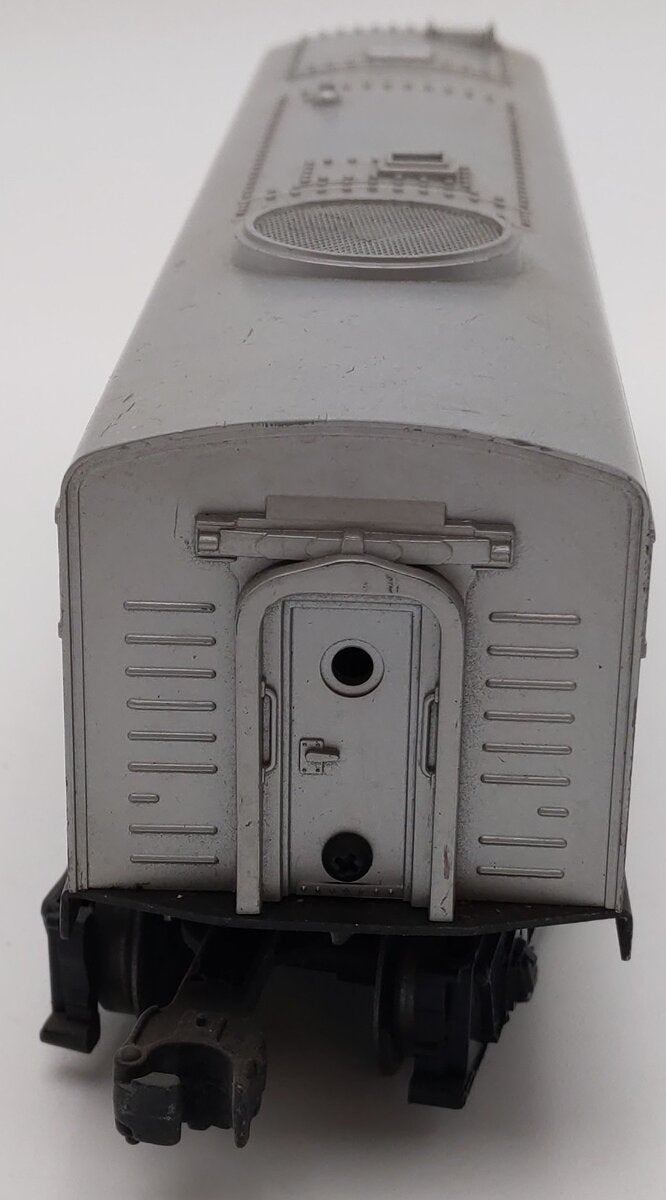 Lionel 218C Vintage O  Santa Fe Alco Dummy B-Unit Diesel Locomotive VG