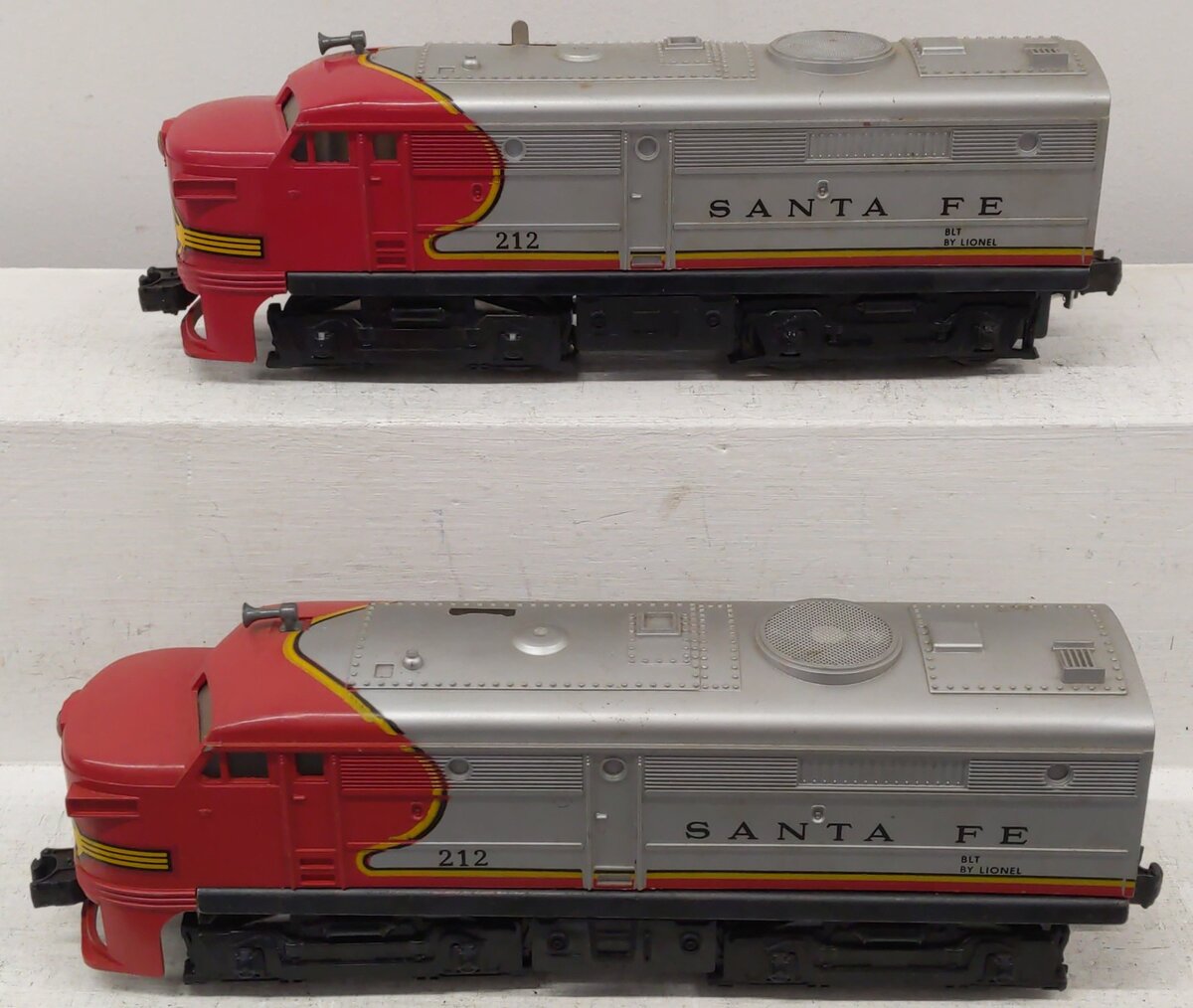 Lionel 212 Vintage O Santa Fe Alco AA Diesel Locomotive Set VG