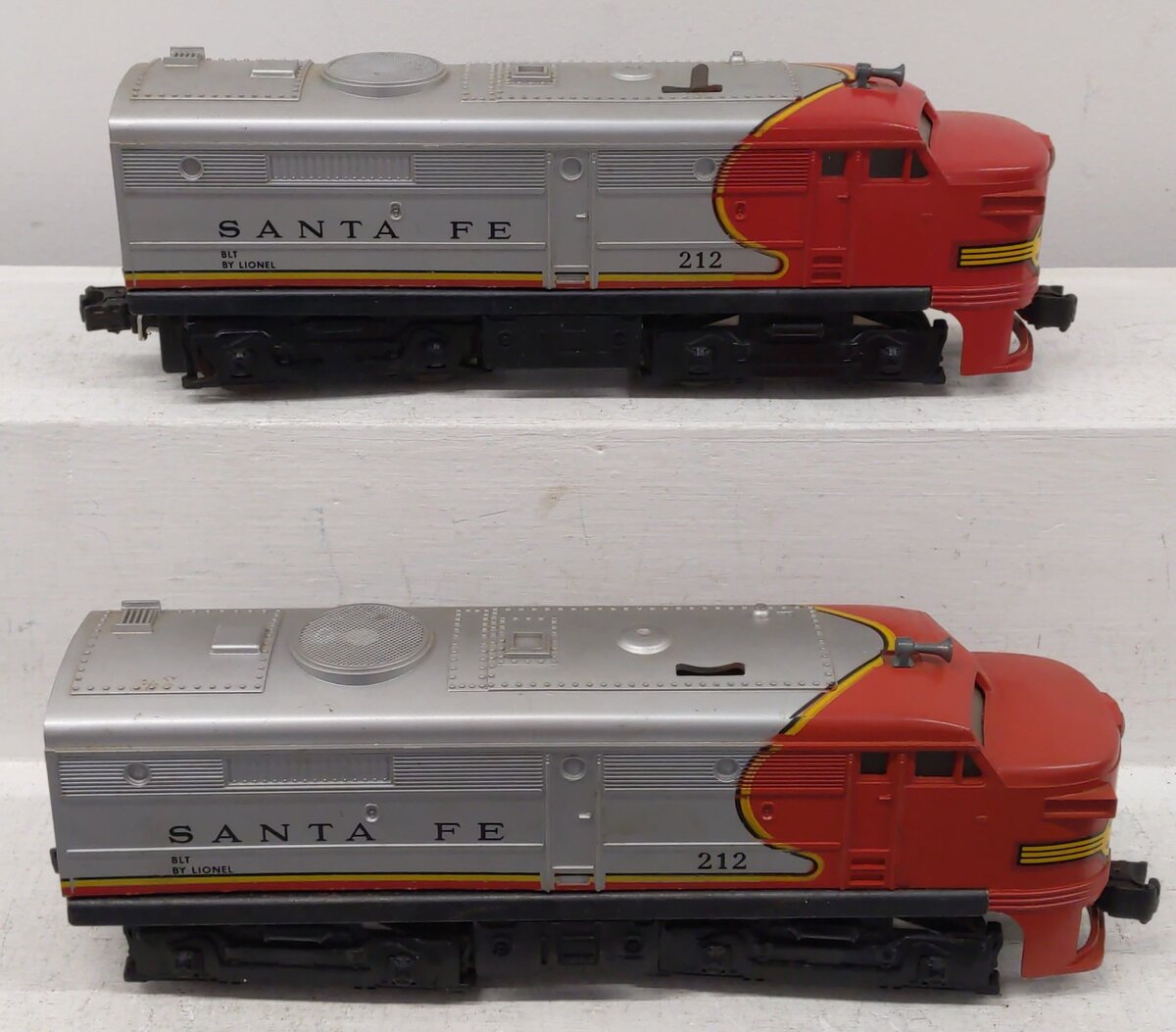 Lionel 212 Vintage O Santa Fe Alco AA Diesel Locomotive Set VG