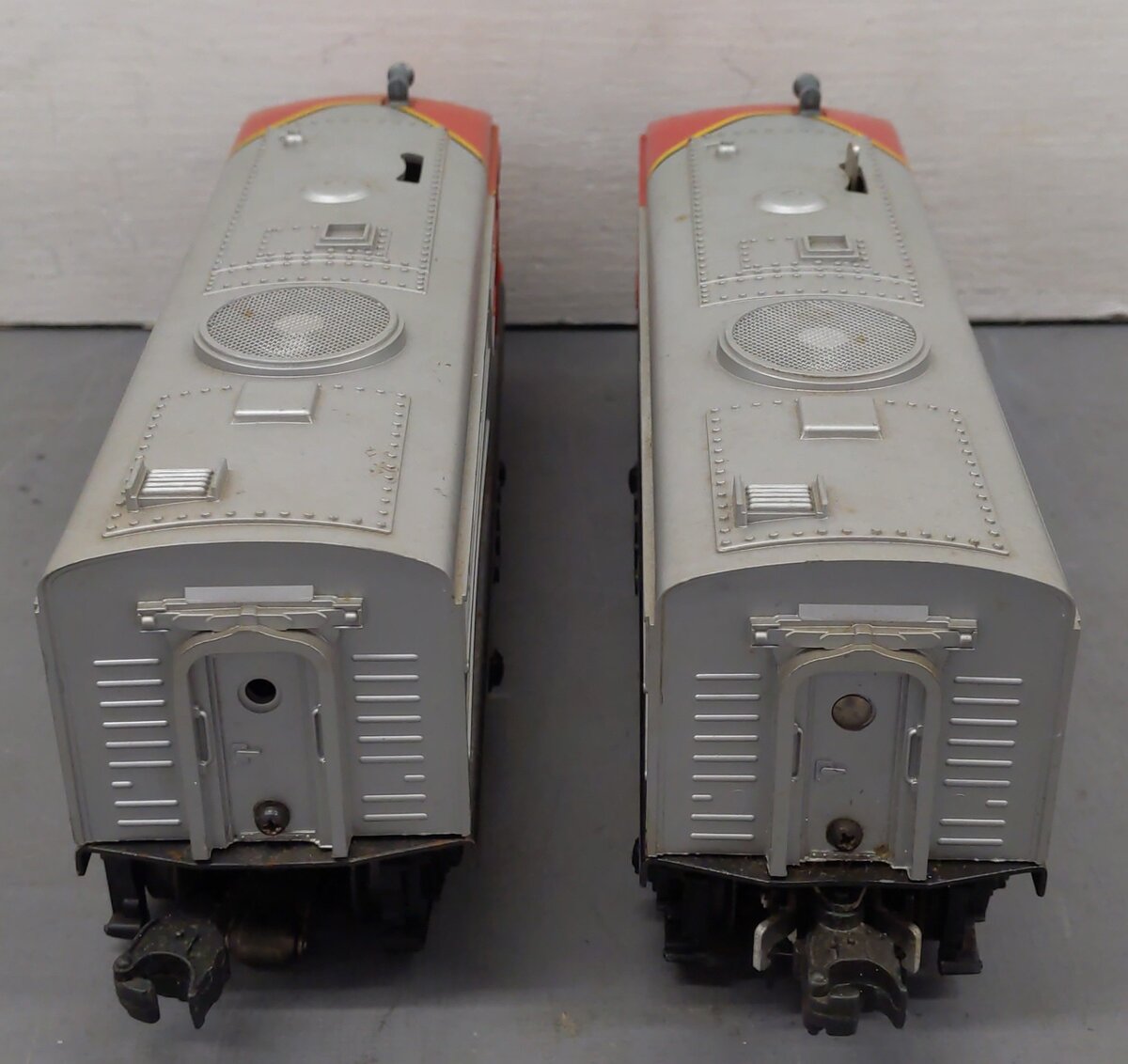 Lionel 212 Vintage O Santa Fe Alco AA Diesel Locomotive Set VG