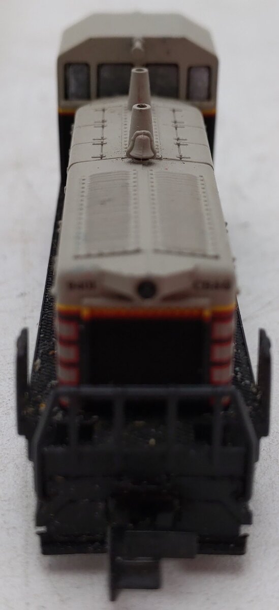 Con-Cor 0001-005013 N Scale Burlington Route Powered Diesel Locomotive #9401 EX