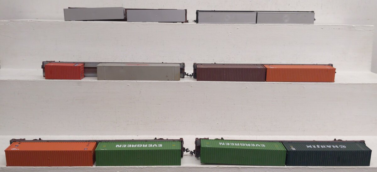 Athearn HO Scale Assorted Trailer Flatcars with Containers & Trailers [6] VG