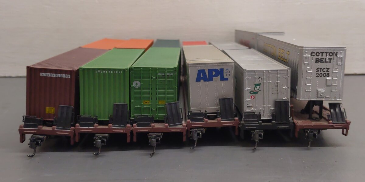 Athearn HO Scale Assorted Trailer Flatcars with Containers & Trailers [6] VG