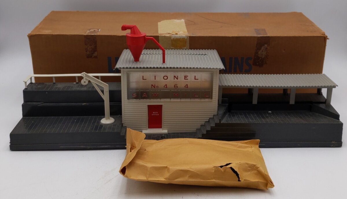 Lionel 464 Vintage O Operating Sawmill/Lumber Mill VG/Box