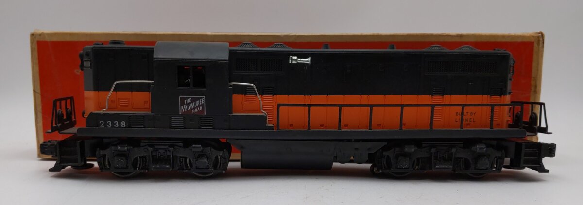 Lionel 2338 Vintage O Gauge Milwaukee Road Powered GP-7 Diesel Locomotive VG/Box