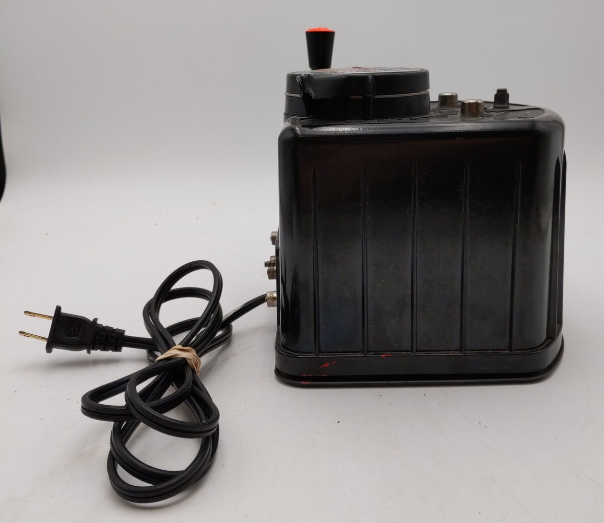 Lionel KW O Vintage Trainmaster 190 Watt 2 Transformer with Whistle