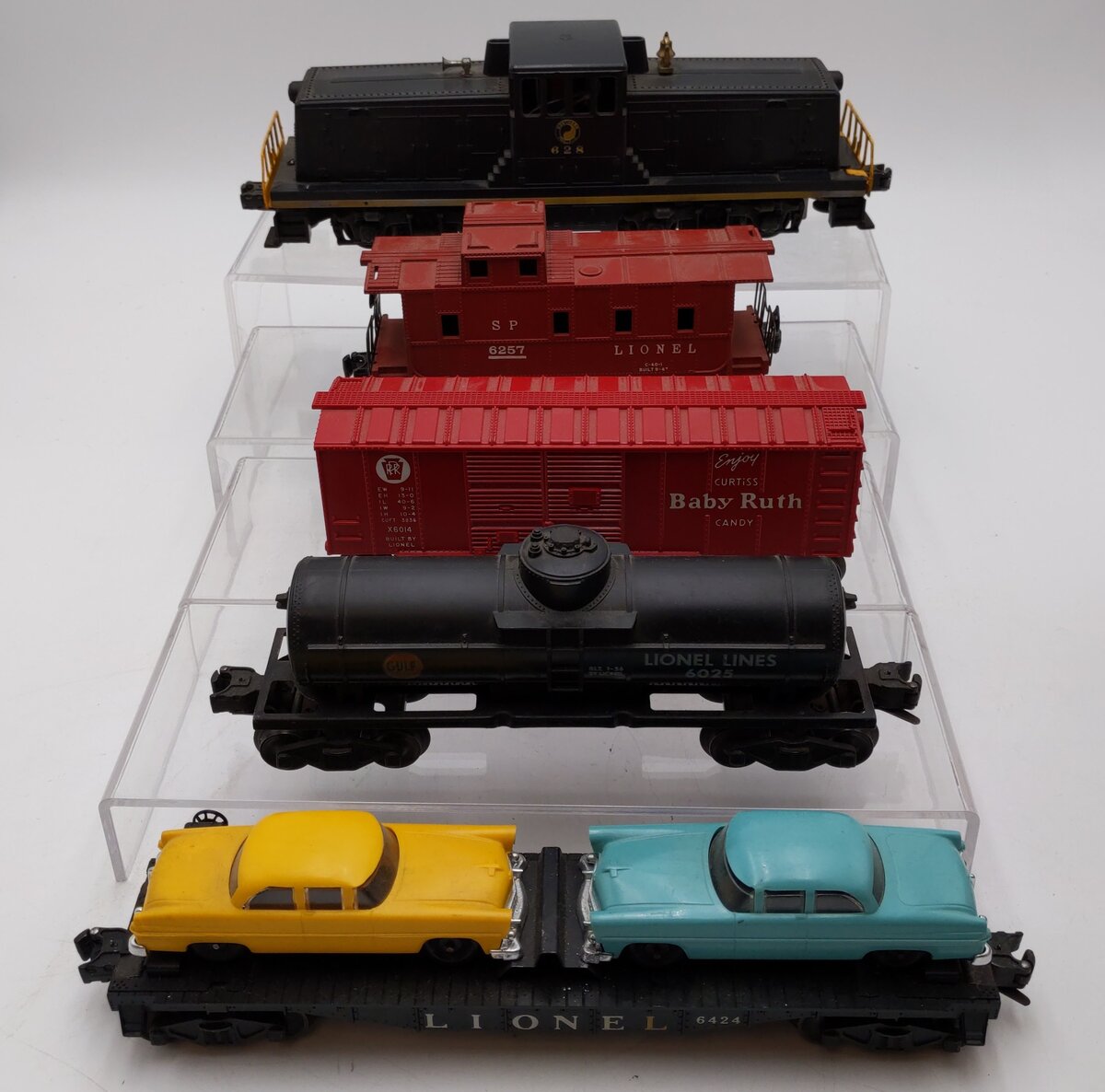 Lionel 628 Vintage O Northern Pacific 44 Ton Diesel Locomotive Train Set VG