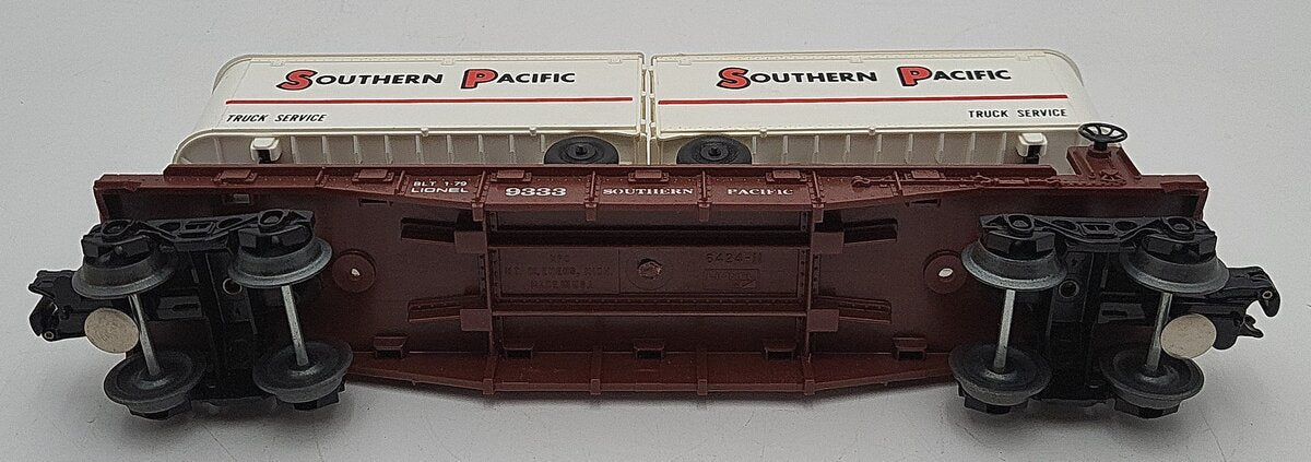 Lionel 6-9333 O Gauge Southern Pacific Flatcar with 2 Trailers #9333 EX/Box