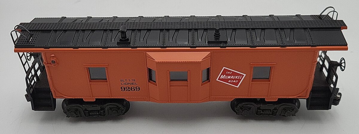Lionel 6-9269 O Milwaukee Road Bay Window Caboose EX/Box