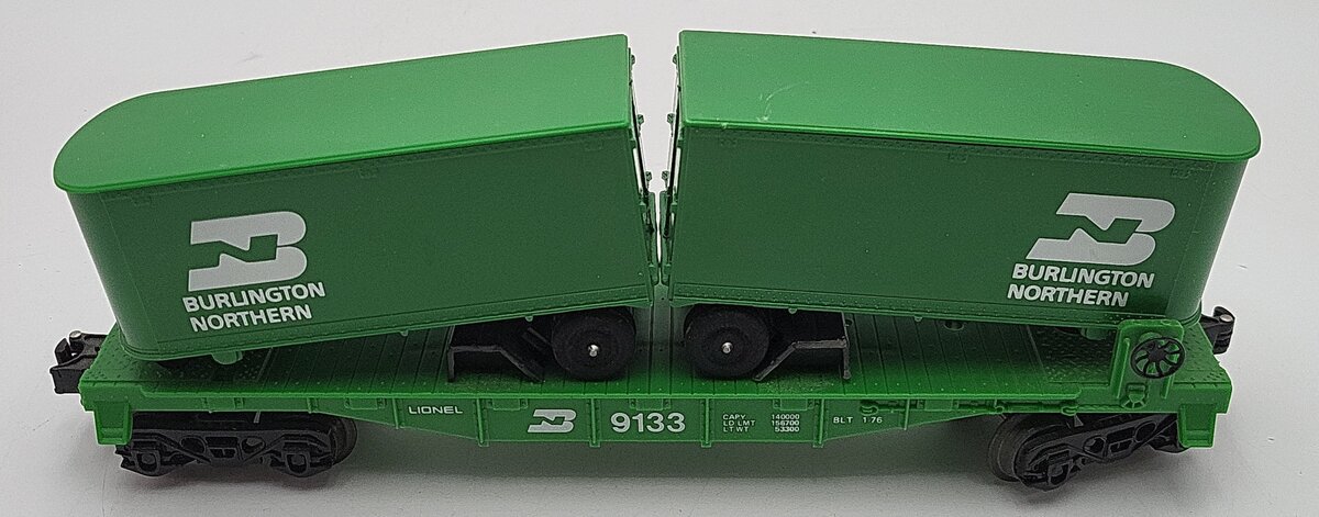 Lionel 6-9133 O Gauge Burlington Northern Flatcar #9133 with Trailers EX/Box