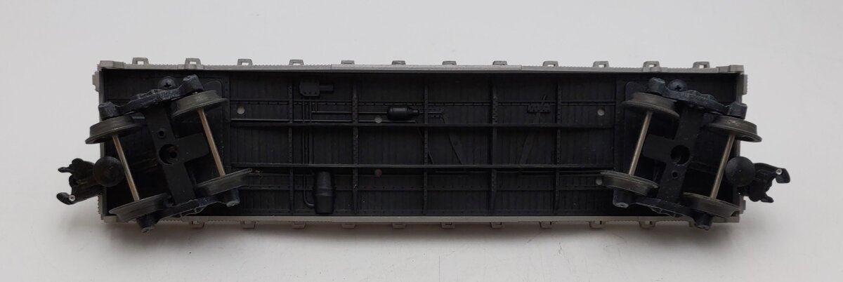 Lionel 6-17517 O Gauge Western Pacific Flatcar #9823 w/Ertl Caterpiller Loader VG/Box