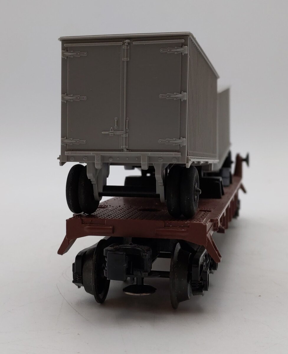 Lionel 6-9122 O Gauge Northern Pacific Flatcar w/Vans EX/Box