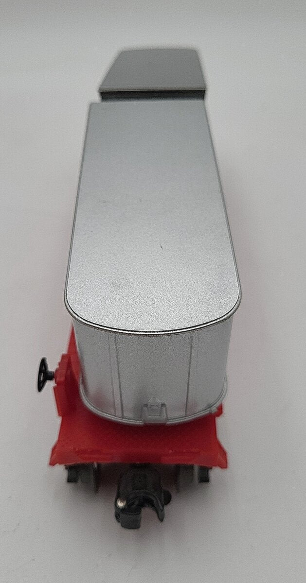 Lionel 6-9149 O Gauge CP Rail Flatcar with Piggyback Vans EX/Box