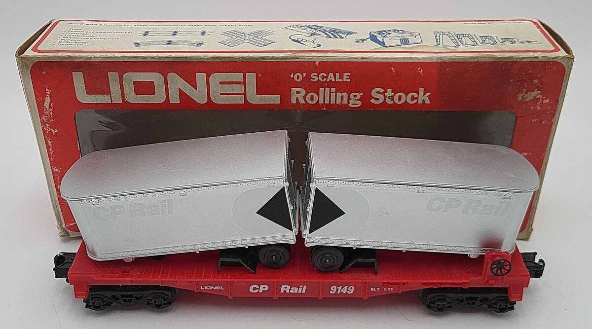 Lionel 6-9149 O Gauge CP Rail Flatcar with Piggyback Vans EX/Box