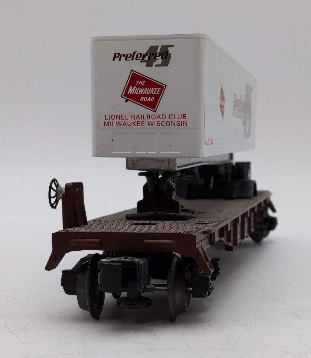 Lionel 6-52180 O Gauge Milwaukee Road Flatcar w/ Trailer #194799 VG/Box