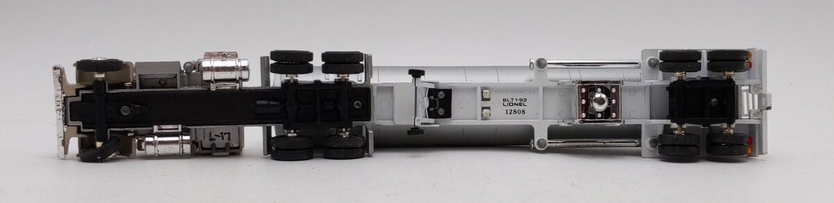 Lionel 6-12808 O Gauge Mobil Tank-Tractor Trailer Truck EX/Box
