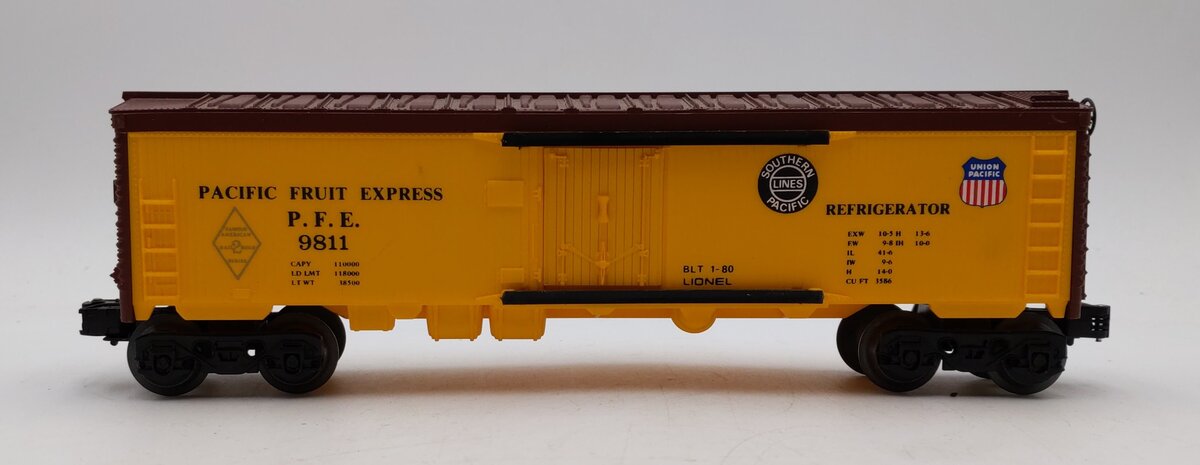 Lionel 6-9811 O Gauge SP/UP FARR Pacific Fruit Express Reefer Car #9811 EX/Box