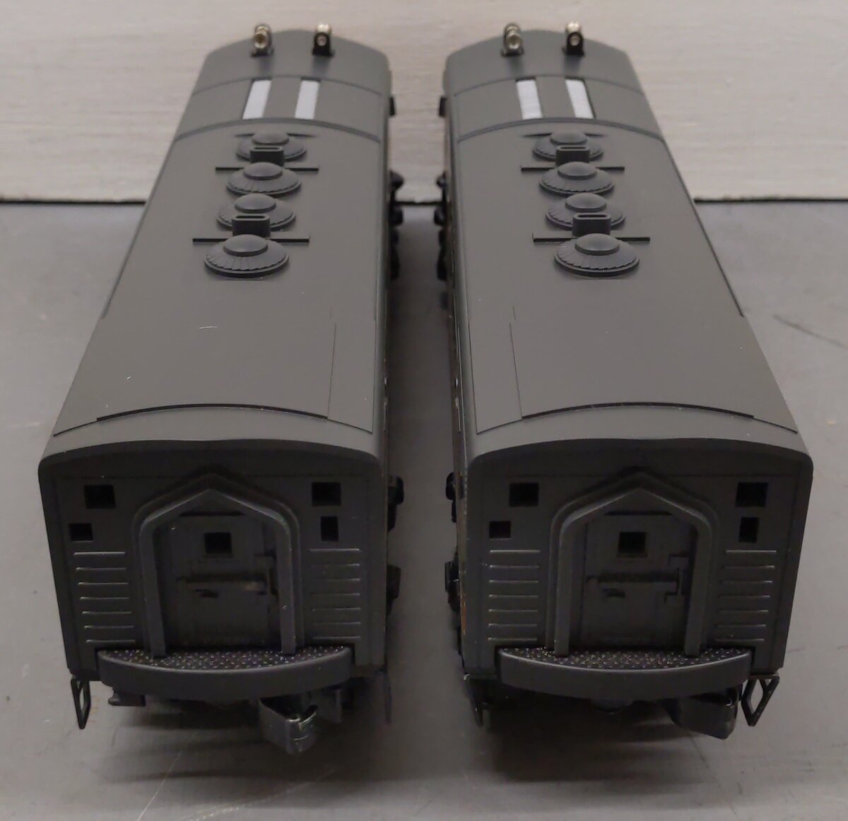 Williams 20188 Milwaukee Road F3 Diesel Locomotive AA Set  EX/Box