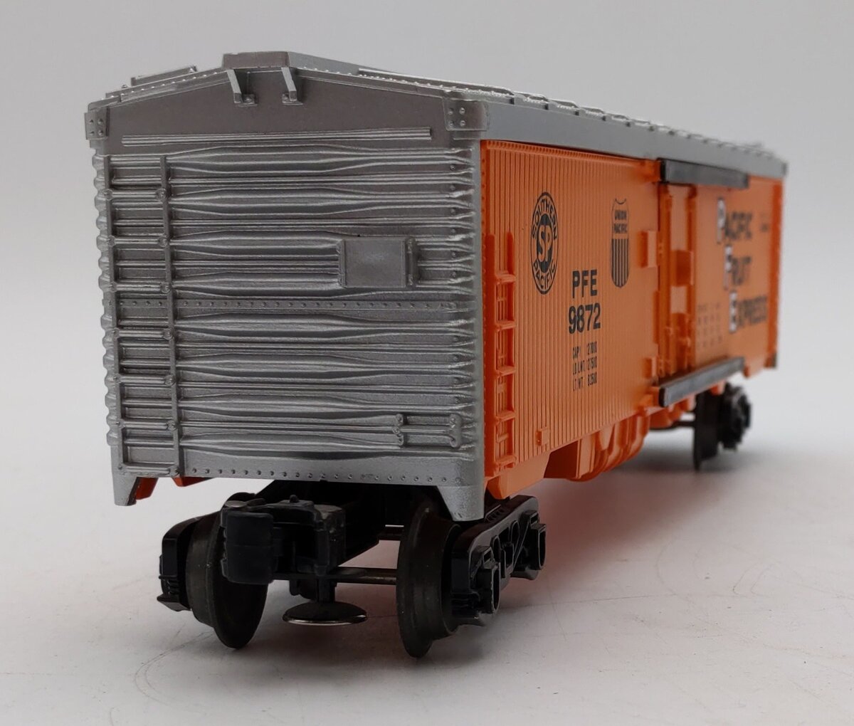 Lionel 6-9872 O Gauge Pacific Fruit Express Billboard Reefer Car EX/Box