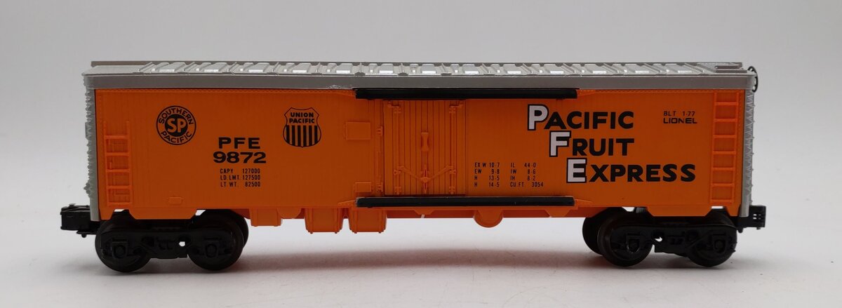 Lionel 6-9872 O Gauge Pacific Fruit Express Billboard Reefer Car EX/Box