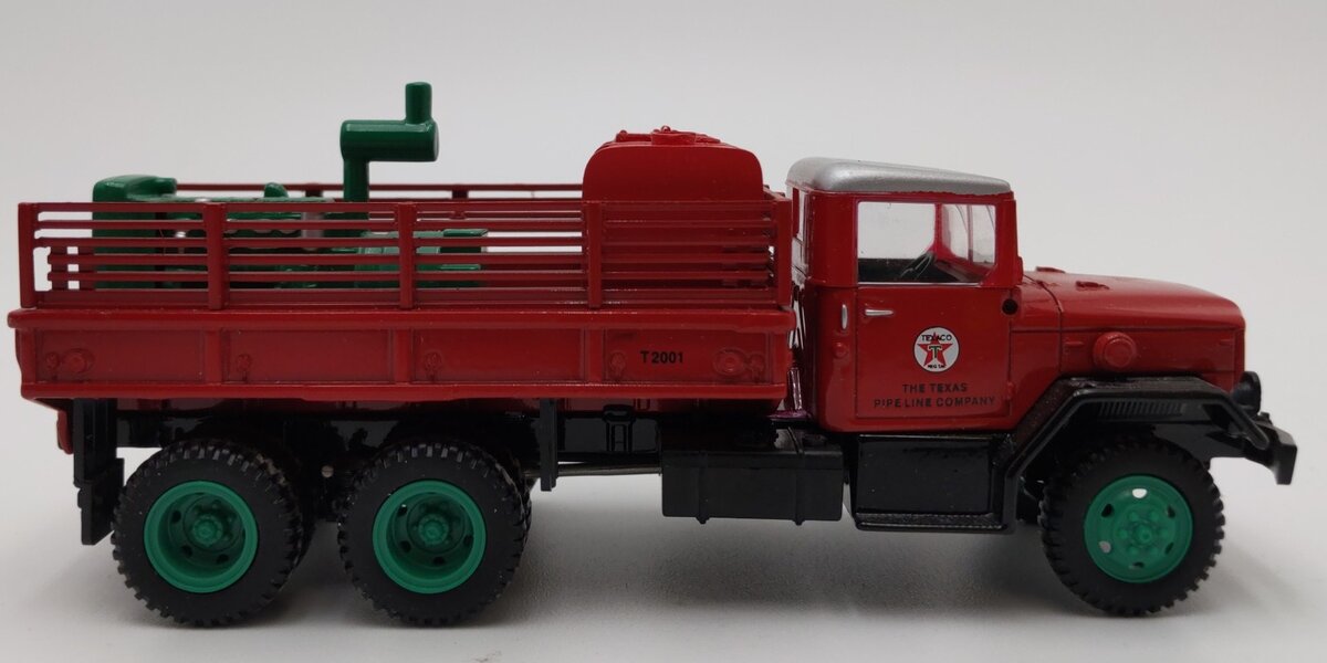 Corgi 50201 1:50 2 1/2 Ton Texaco Truck W/Generator & Fuel Tank EX/Box