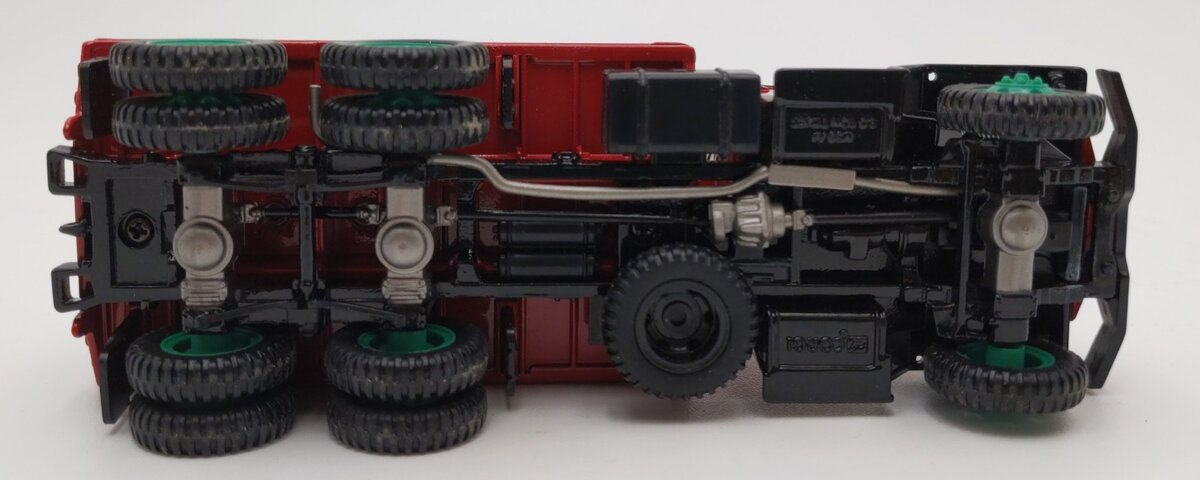 Corgi 50201 1:50 2 1/2 Ton Texaco Truck W/Generator & Fuel Tank EX/Box