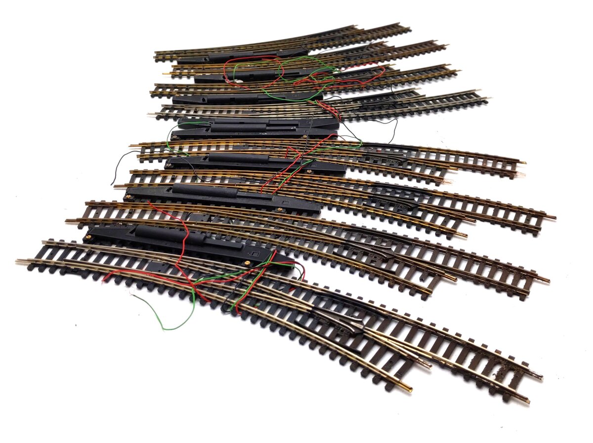 Roco HO Code 100 Curved LH & RH Turnout Switch Track [8] VG