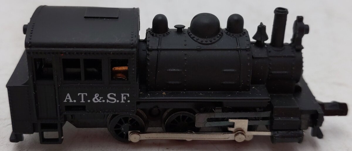 Life Like 7781 N Atchison, Topeka & Santa Fe 0-6-0 Saddle Tank Locomotive EX