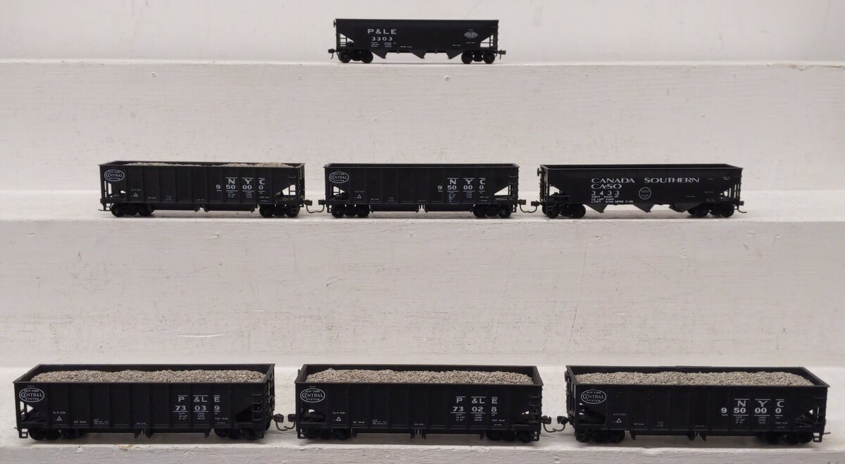 Assorted HO Scale Hoppers [7] EX