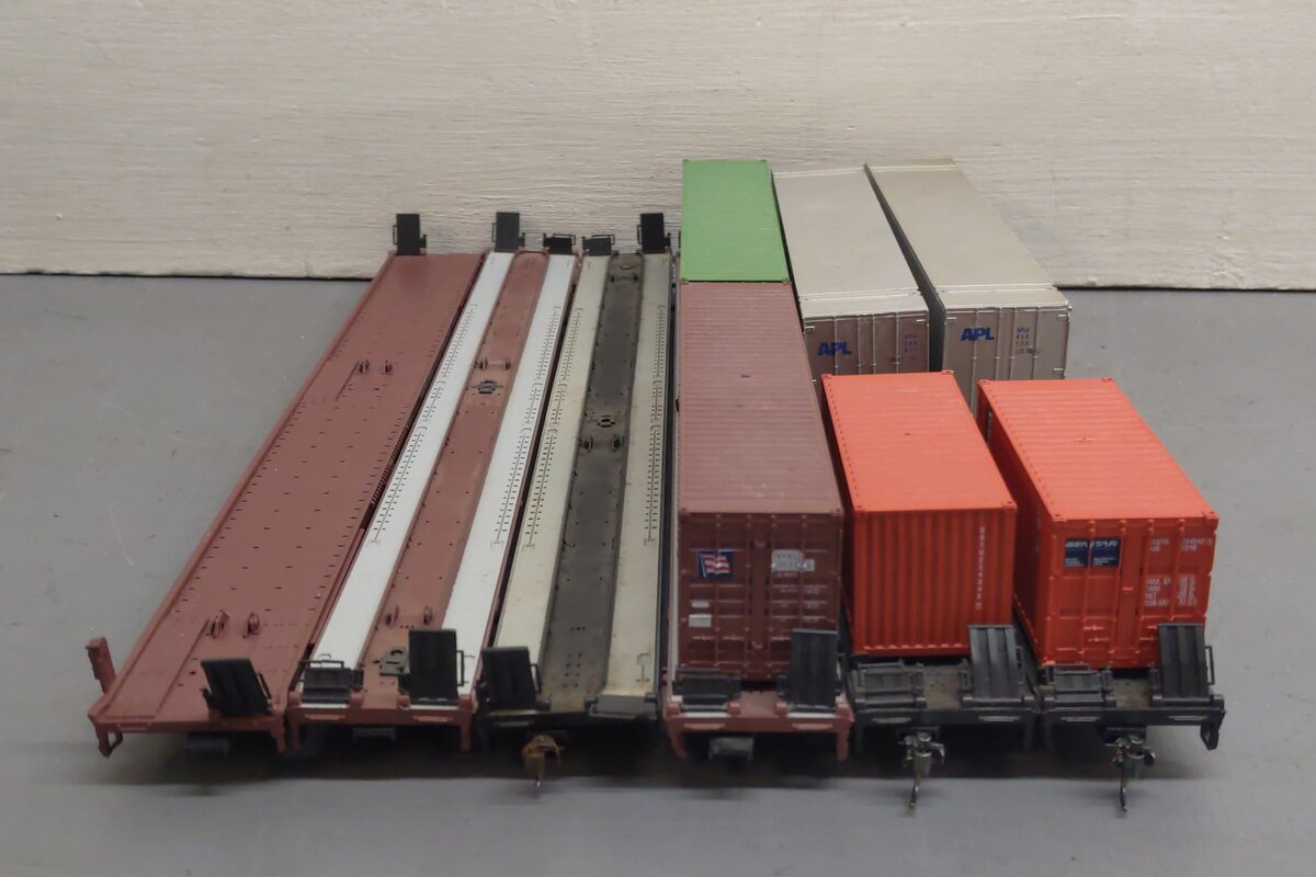 Athearn HO Scale Trailer Flatcars with Containers & Trailers [6] VG