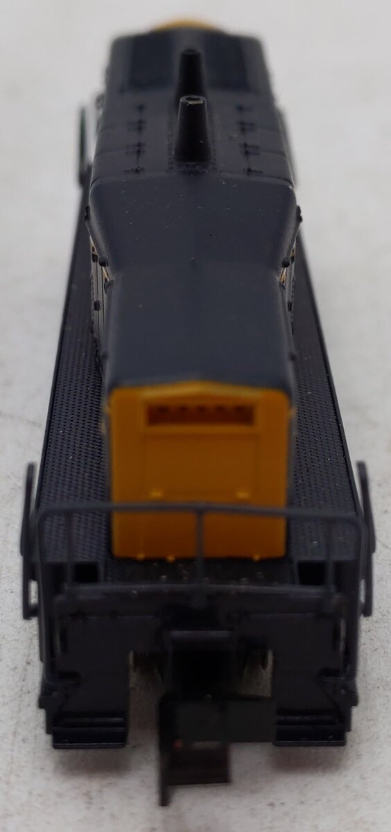 Atlas 4011 N Scale Santa Fe SW1000 Calf Diesel Locomotive #2418A EX