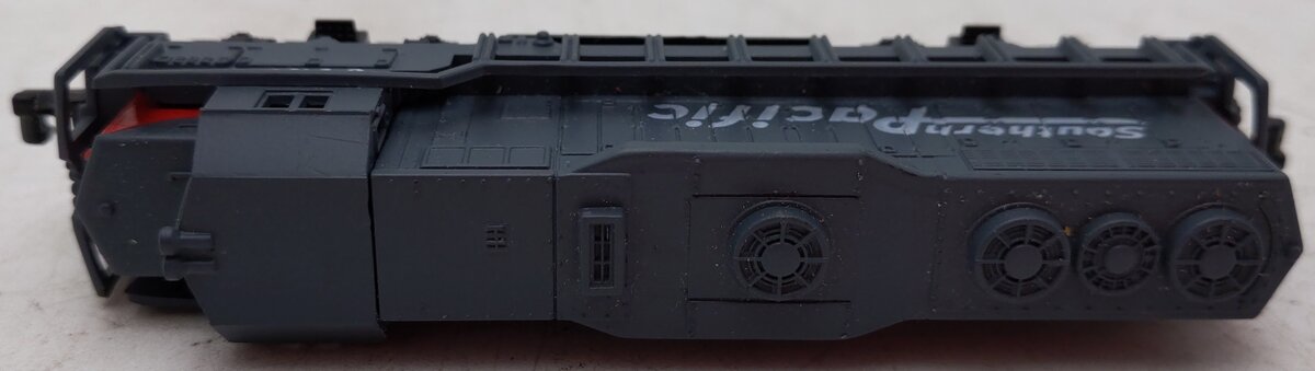 High Speed Metal 418 N Scale Southern Pacific Diesel Locomotive #9725 EX