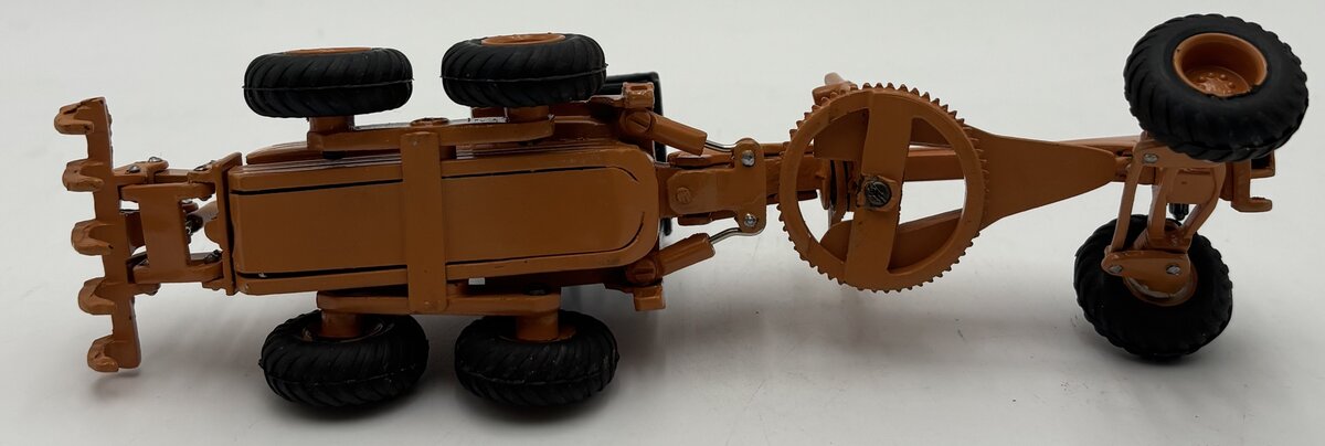 New Holland 1:50 Case 845 Motor Grader LN/Box