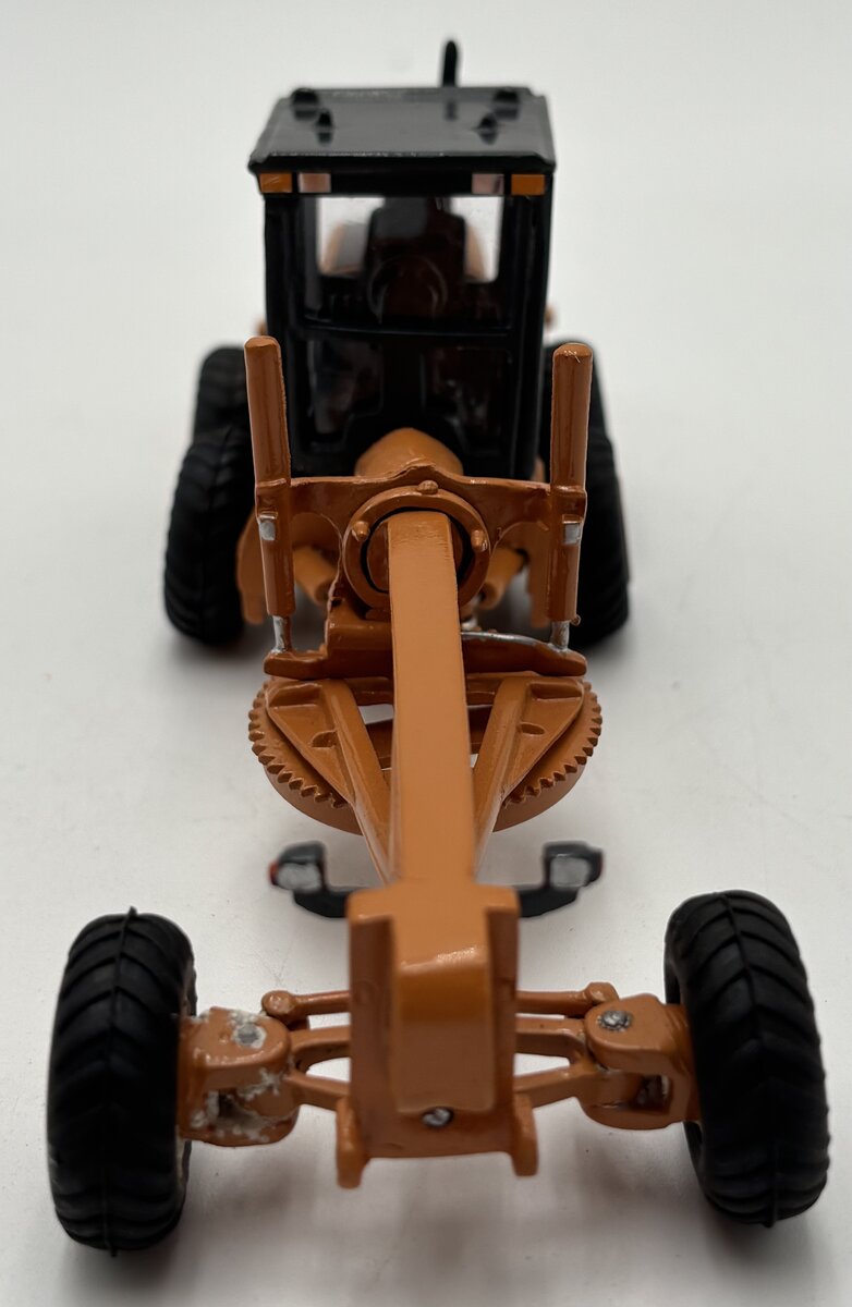 New Holland 1:50 Case 845 Motor Grader LN/Box