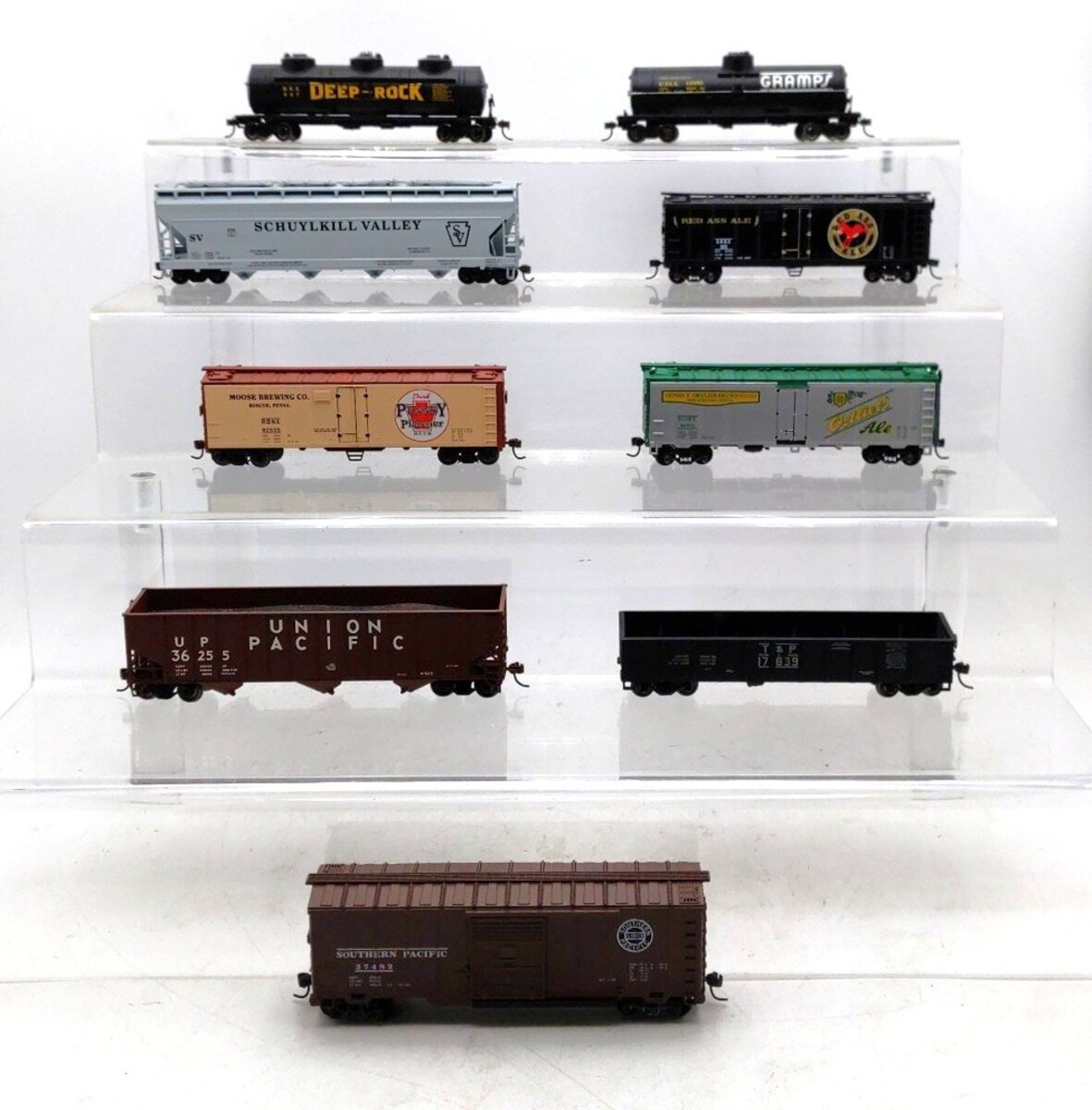 Bachmann & Other HO Scale Assorted Freight Cars [9] VG