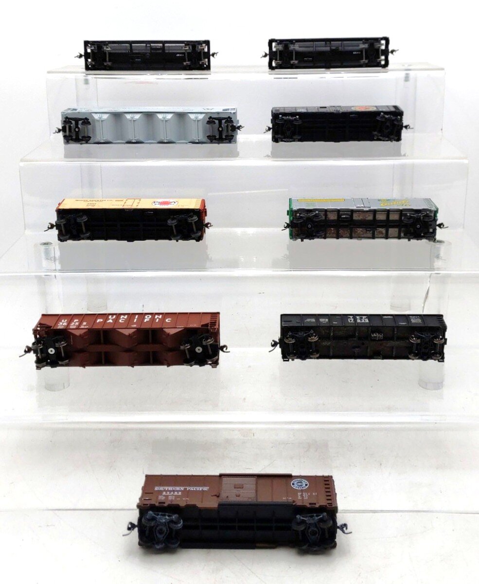 Bachmann & Other HO Scale Assorted Freight Cars [9] VG